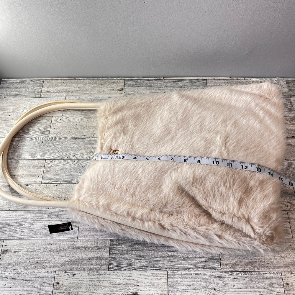 Victoria's Secret Cream Faux Fur Tote - Picture 4 of 10